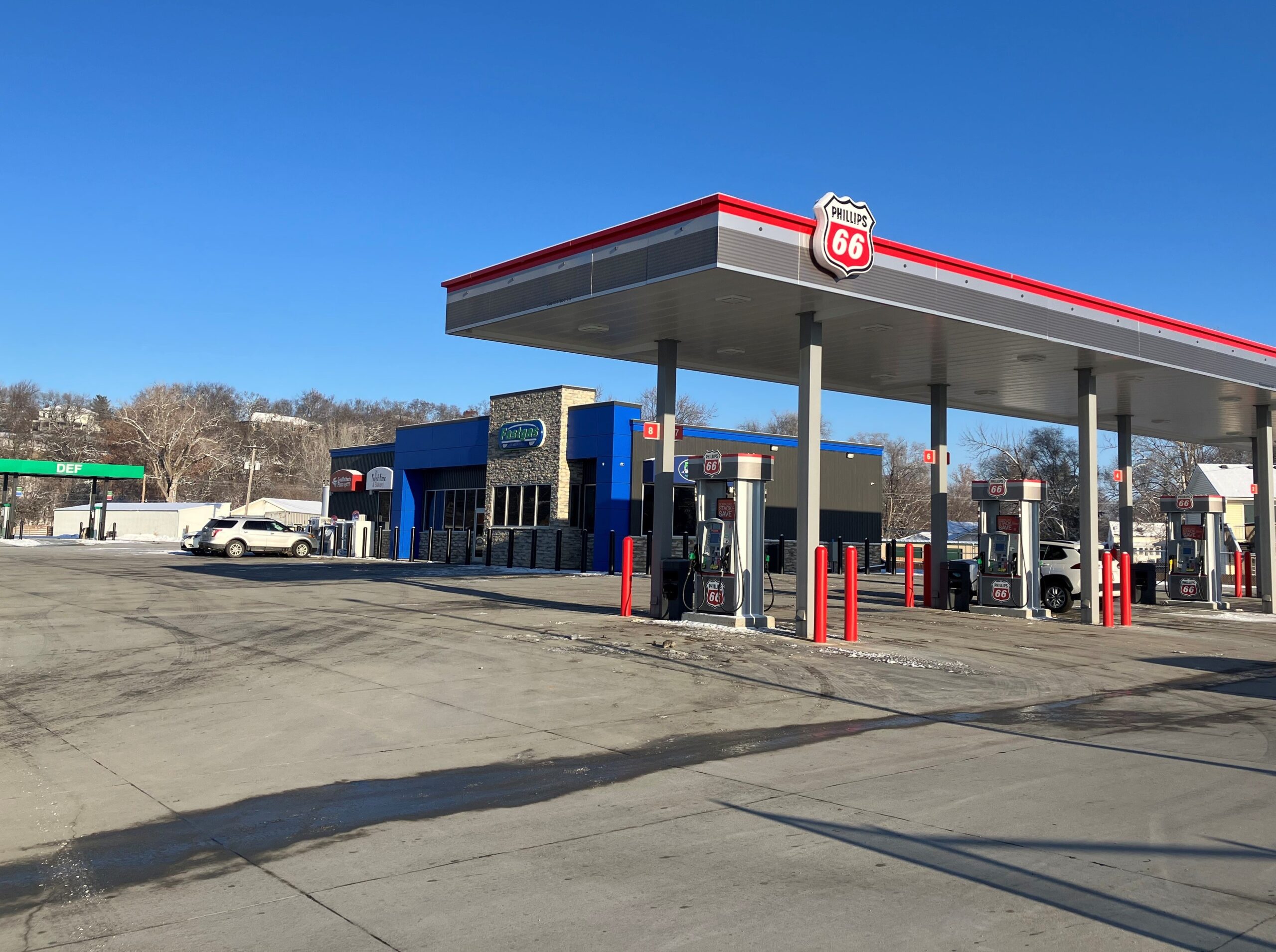 You can find diesel fuel, an ATM, air or Consumer Oil propane tank exchange at at Fastgas in Wathena.